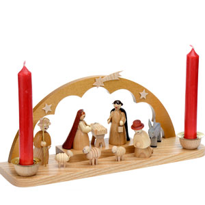 Crèche de Noel en bois avec bougies rouges